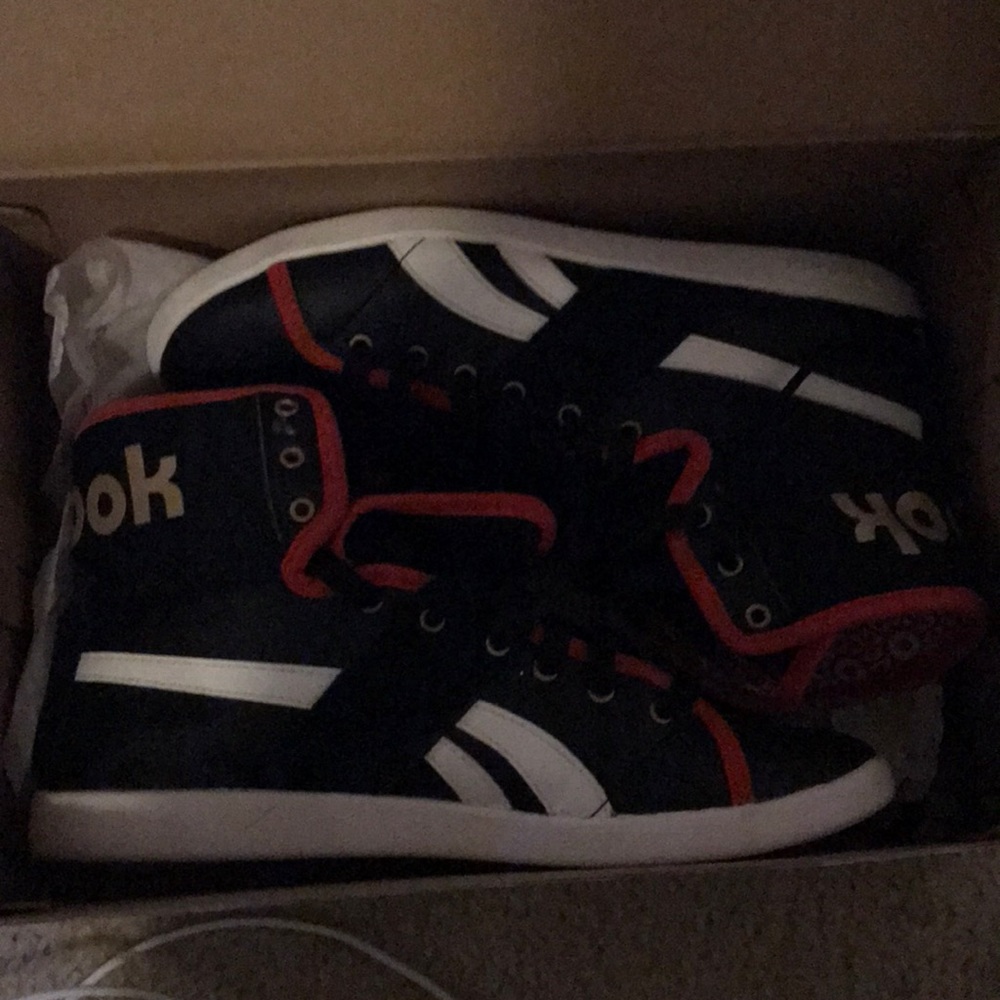 Reebok tennis shoes